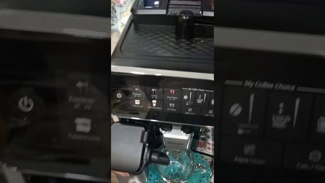 Как Приготовить Капучино  Кофе Машина Philips EP3341/50
