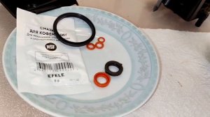 Кофемашина Bosch подтекает в поддон и в контейнер для от?