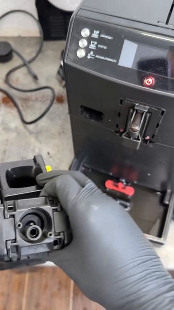 Кофемашина Philips с жалобой на качество кофе. Подробност смотреть онлайн