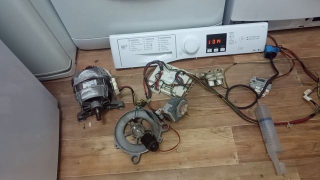 Hotpoint-Ariston RSM 601 " Быстрая стирка 30' " 4.09.24 смотреть онлайн