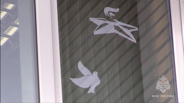 Главное управление МЧС России по Томской области присоединилось к акции «Окна Победы» смотреть онлайн