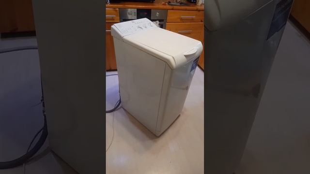 стиральная машинка с вертикальной загрузкой indesit witl1067 смотреть онлайн