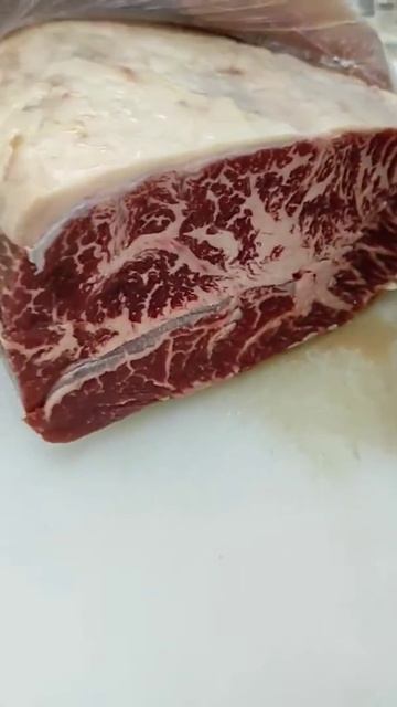 Мраморная говядина. Стейк топ-блейд. смотреть онлайн