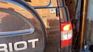 УАЗ Патриот не работает один габарит и ходовой огонь.