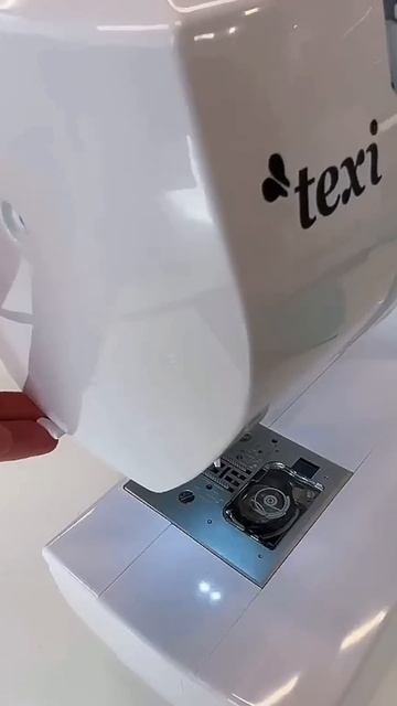 Как смазывать швейную машину #rajszycia #diy #швейныелайфхак смотреть онлайн