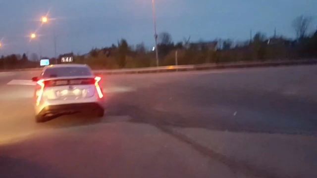 оказывается можно ездить на угнанном авто, главное иметь ВУ и быть трезвым смотреть онлайн