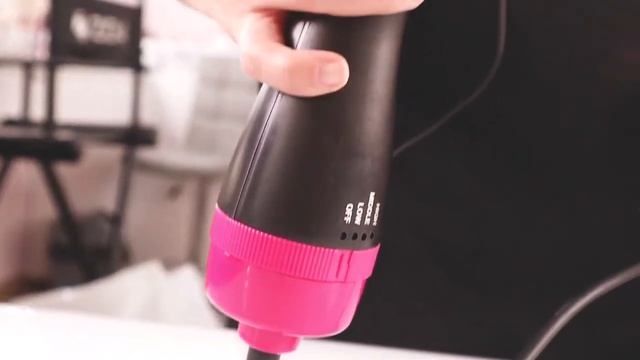 Фен-щітка One Step Hair Dryer and Styler 3 в 1 смотреть онлайн