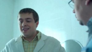 Интерны: Лобанов помогает продавцу электроники доста?