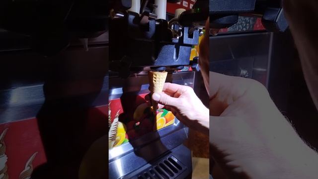 Польский профессиональный фризер для твердого мороже смотреть онлайн