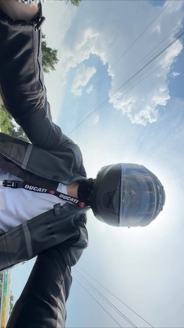 Ducati Monster 400 Sound