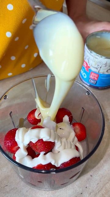 Домашнее мороженое из 3 ингредиентов. Клубничное #моро смотреть онлайн