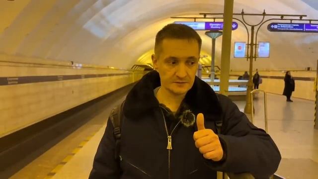 Что делать, если вас зажал эскалатор_.mp4 смотреть онлайн