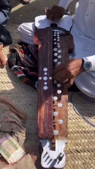 Бенджу или бенджо — это своеобразный традиционный инструмент из Белуджистана смотреть онлайн