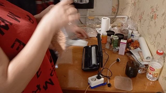 Распаковка и тест-драйв вакууматора Vacuum Sealer