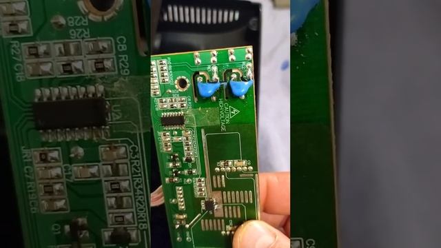 Обманываем инвертор подсветки, вместо неисправных CCFL