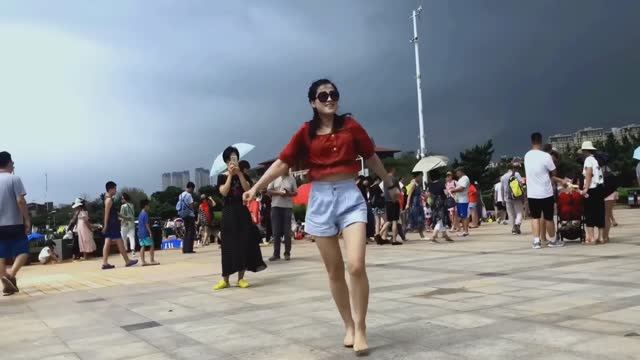 🎯🔘♫♪🎶ТАНЦУЕТ💃♛КРАСОТКА🕶🔝💘💃ЦинЦин🔔⛔🔴Суунун Боюнда 2 👍🏽Поёт киргизский мальчик♛Элнар Дайыр смотреть онлайн