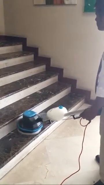 i-scrub 30EM уникальная однодисковая машина. Уборка на лес? смотреть онлайн