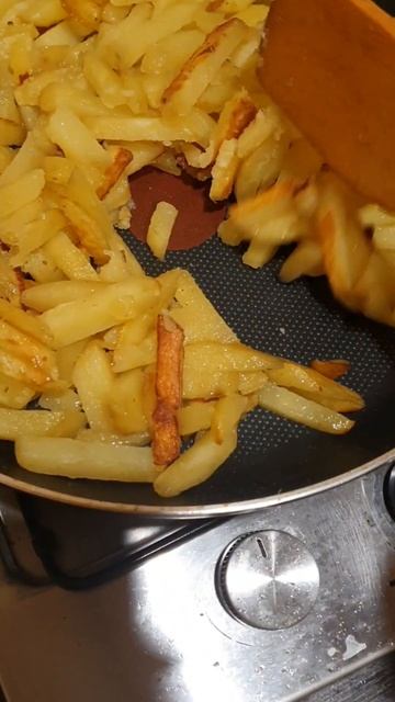 Сибас на гриле с жареной картошкой!🤩😋😍 # food #foodlover #coo смотреть онлайн