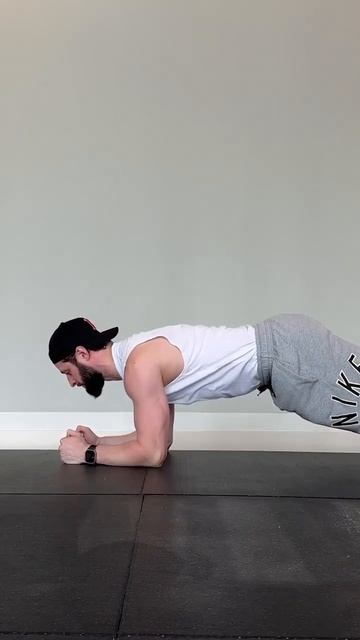 Правильная планка = мощный кор. #реабилитация #упражне? смотреть онлайн