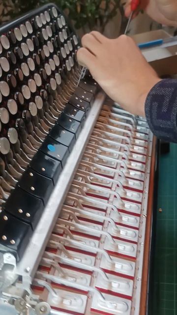 Баян Юпитер (Минск 1991г). Установка Регистровой машинки смотреть онлайн