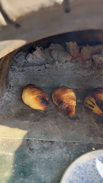 Готовим курасаны в помпейской печи смотреть онлайн