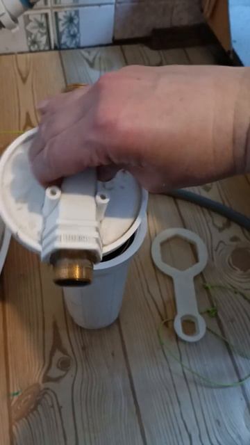 Замена фильтра воды для стиральной машины. #фильтрыдл? смотреть онлайн