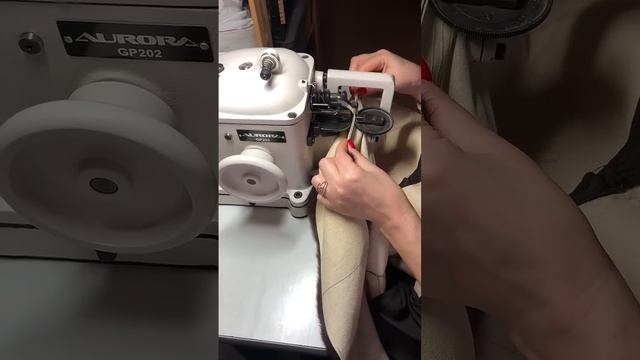 Замена меха на шубе #норка #учусьшить #кожа смотреть онлайн