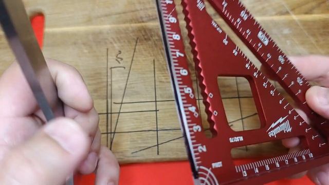 Угольник-транспортир: MILWAUKEE 4932 4721 24,(180мм., метрический)
