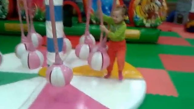 Дети развлекаются! смотреть онлайн