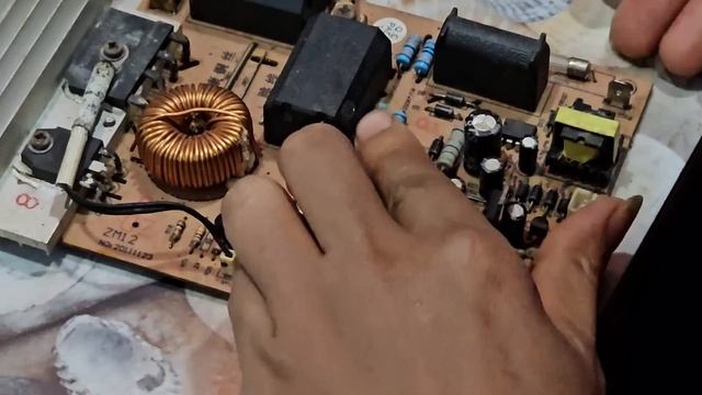 Repair KAPACHI induction cooker with error E1 смотреть онлайн