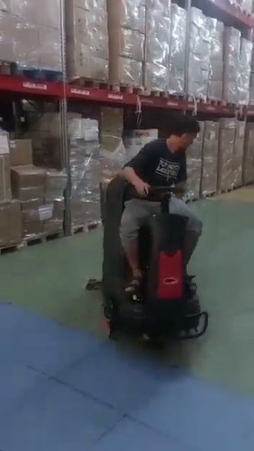 Влажная уборка склада. смотреть онлайн