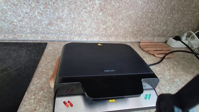 Тестирование сэндвичницы DEXP SM-B750 смотреть онлайн