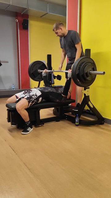 Давно не делал жим лёжа, проходка до 130 кг, вес 74 кг #жим? смотреть онлайн