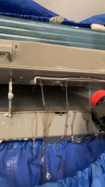 Чистка кондиционера с антибактериальным средством