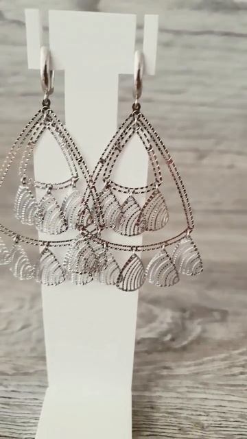 Золотые шикарные серьги 585 белое золото Вес 6.87 Цена 2541 смотреть онлайн