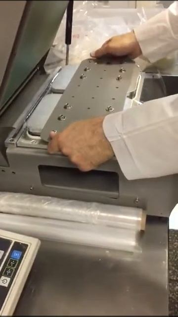 ООО ТД Леопак запайка РР лотков 210*148мм на запайщике Ва? смотреть онлайн