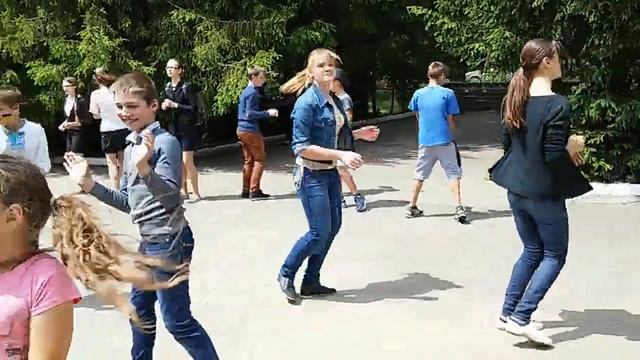 Флешмоб Україна Громи 2016 смотреть онлайн