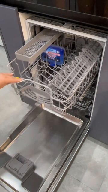 Догляд за посудомийною машиною: засоби Finish для чищенн? смотреть онлайн