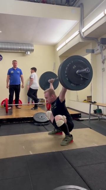 Рывок 105 кг. С.в. 67 кг😌 #sports #weightlifting #motivation #тяжелаяатле? смотреть онлайн