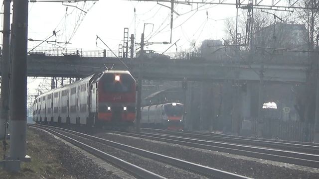 Электровоз ЭП2К-245 с двухэтажным поездом №65 Тольятти - смотреть онлайн