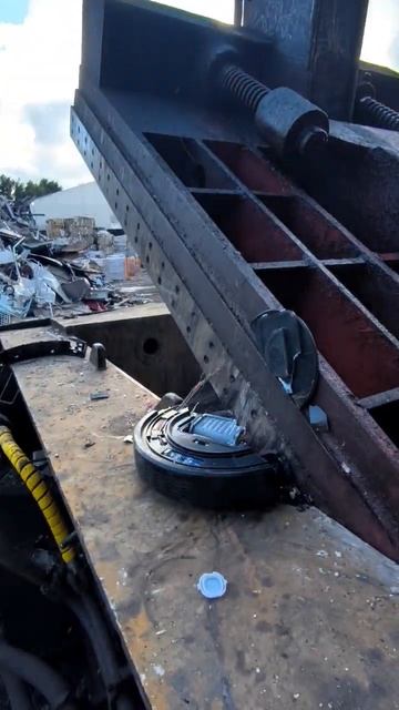 Redmond пылесос #металист #fyp