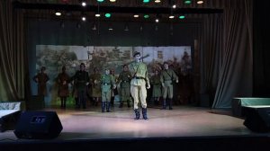 «Ехал я из Берлина«сл. Л. Ошанина, муз.И. Дунаевского.