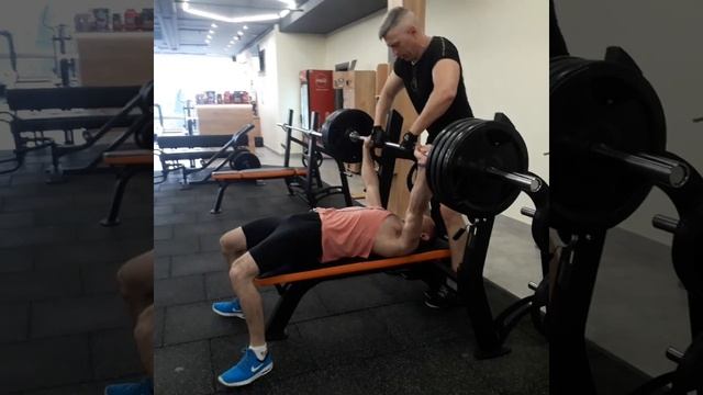 Жим 2 своих веса смотреть онлайн