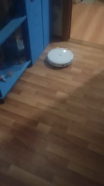 веселимся с дружищей kitfort!) робот-пылесос kitfort KT-531 - дру? смотреть онлайн