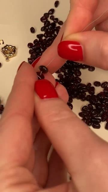 Рестайлинг винтажных бус из граната♥️ Подрисыайтест смотреть онлайн