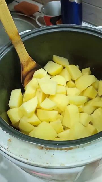 Тушеная картошка с мясом #готовимдома #дети #готовятде смотреть онлайн