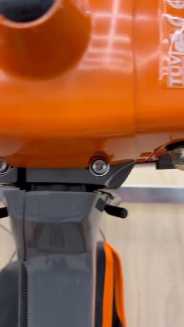 Отличия кустореза от косы #кусторез #коса #stihl #zimani #husqvar смотреть онлайн