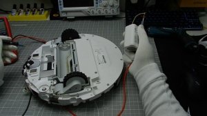 Робот пылесос не заряжается. Неисправен аккумулятор.