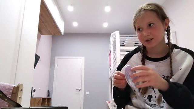 рисуем портреты друг друга💗