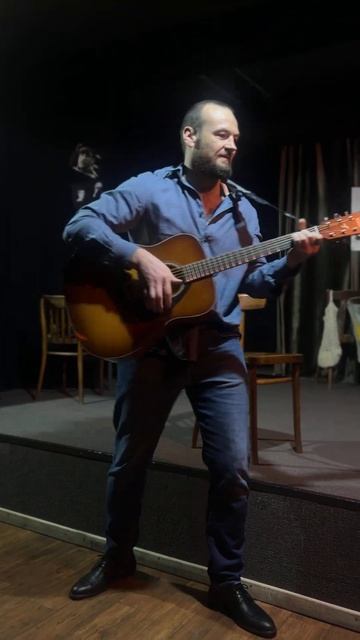 Здесь лапы у елей дрожат на весу смотреть онлайн